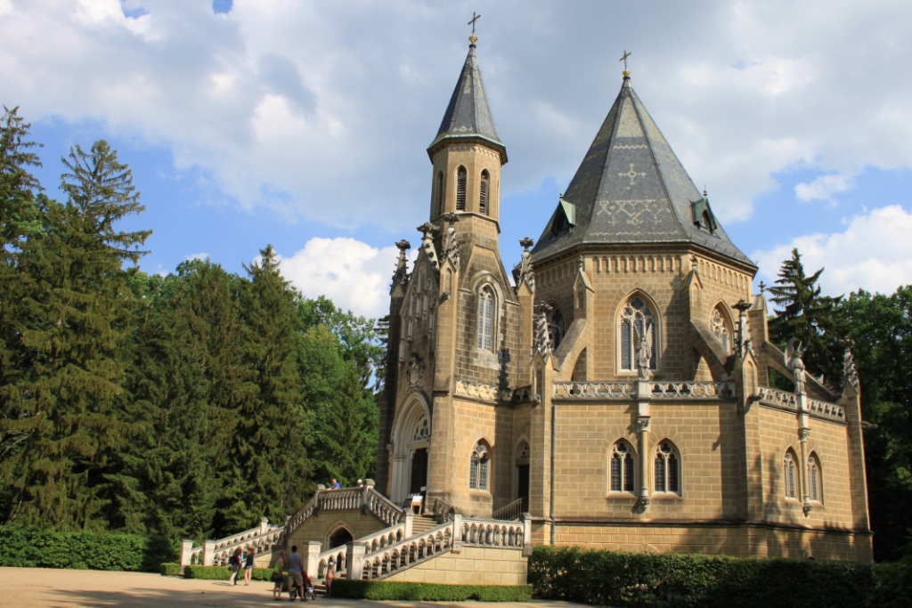 SCHWARZENBERSK HROBKA V TEBONI (NKP)