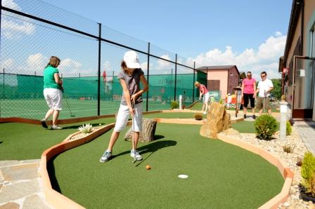 ADVENTURE MINIGOLF KUNRATICE