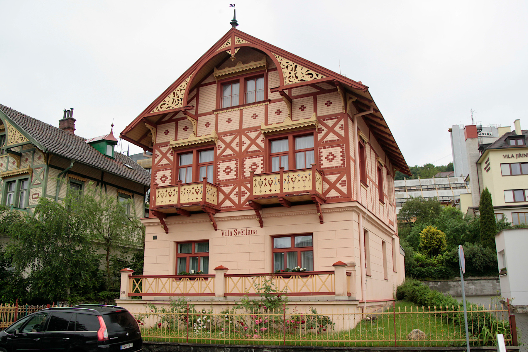 LUHA�OVICE