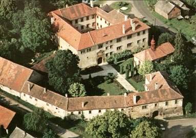 STARÉ HRADY