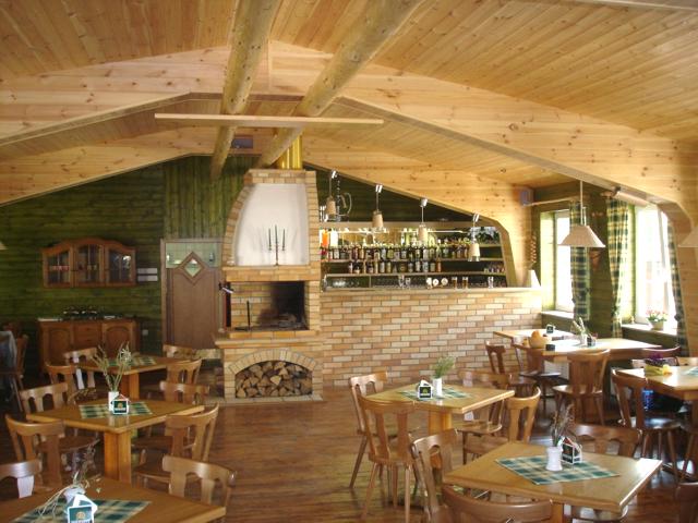 AUTOCLUB HOTEL *** NA MOR�VCE