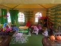 D�tsk� koutek Little Tikes ve �lut�ch l�zn�ch v Modr�m baru
